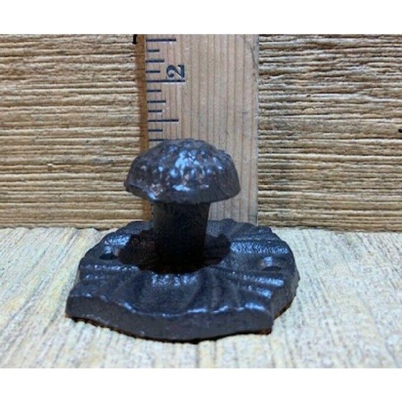 Twelve Vintage Cast Iron Drawer Pull Knob 2 1/4" wide Base Twelve (12) 0184-0062 - Picture 10 of 12